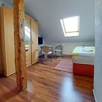 Zur Deutschen Eiche - Fruehstueckspension Und 3* Großschönau