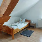 Zur Deutschen Eiche - Fruehstueckspension Und Großschönau