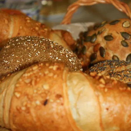 Zur Deutschen Eiche - Fruehstueckspension Und 3* Großschönau