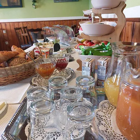 Zur Deutschen Eiche - Fruehstueckspension Und بيت ضيافة