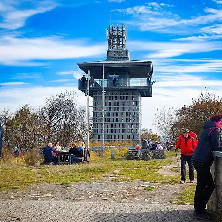 Zur Deutschen Eiche - Fruehstueckspension Und 3* غروسشوناو