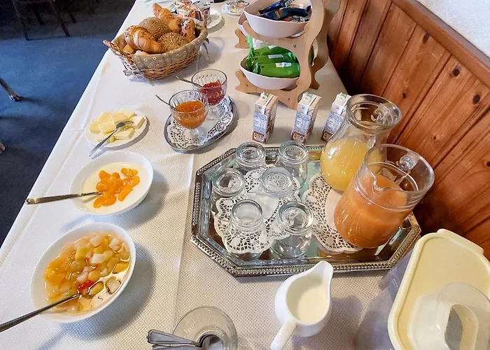 Zur Deutschen Eiche - Fruehstueckspension Und بيت ضيافة